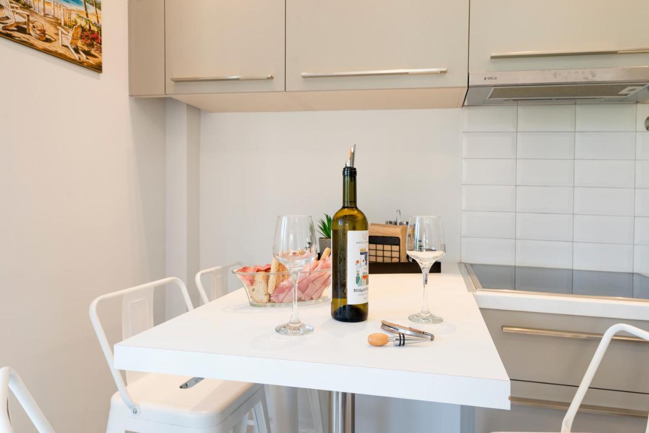 Dimi Brou'S Apartments By Corfuescapes กูเวีย ภายนอก รูปภาพ