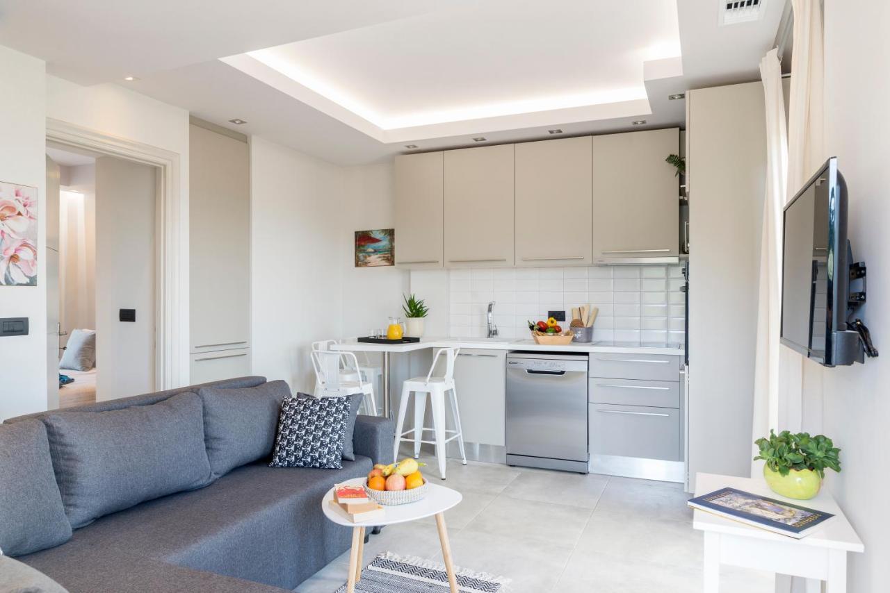 Dimi Brou'S Apartments By Corfuescapes กูเวีย ภายนอก รูปภาพ