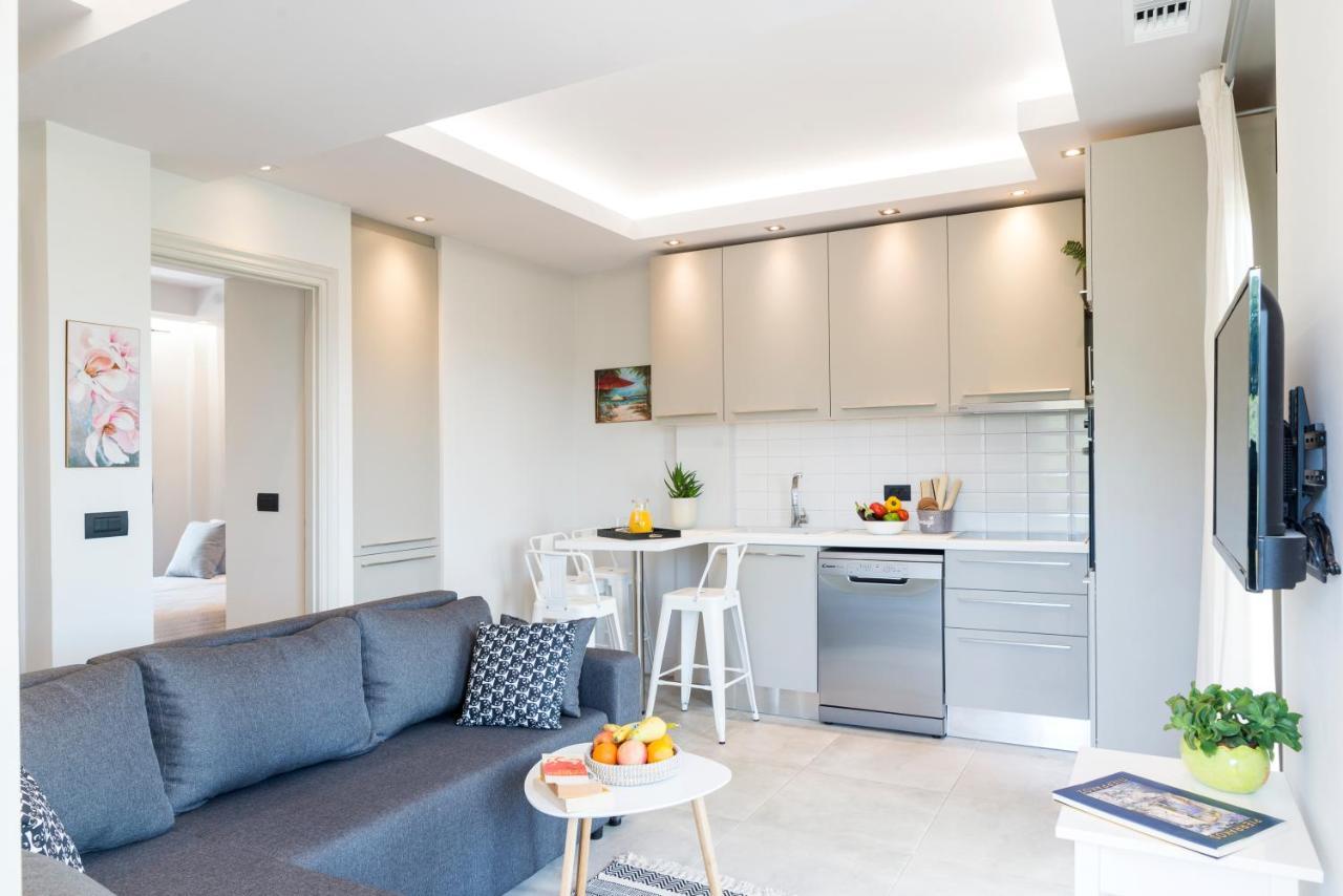 Dimi Brou'S Apartments By Corfuescapes กูเวีย ภายนอก รูปภาพ