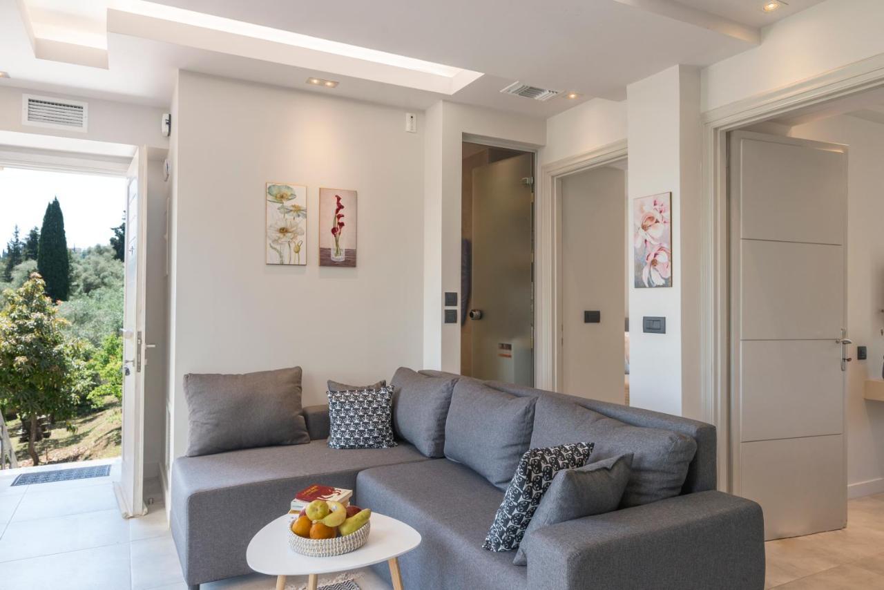 Dimi Brou'S Apartments By Corfuescapes กูเวีย ภายนอก รูปภาพ