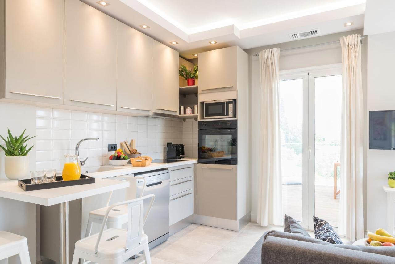 Dimi Brou'S Apartments By Corfuescapes กูเวีย ภายนอก รูปภาพ